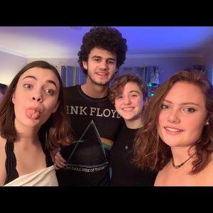 Meet your Posher, Samantha